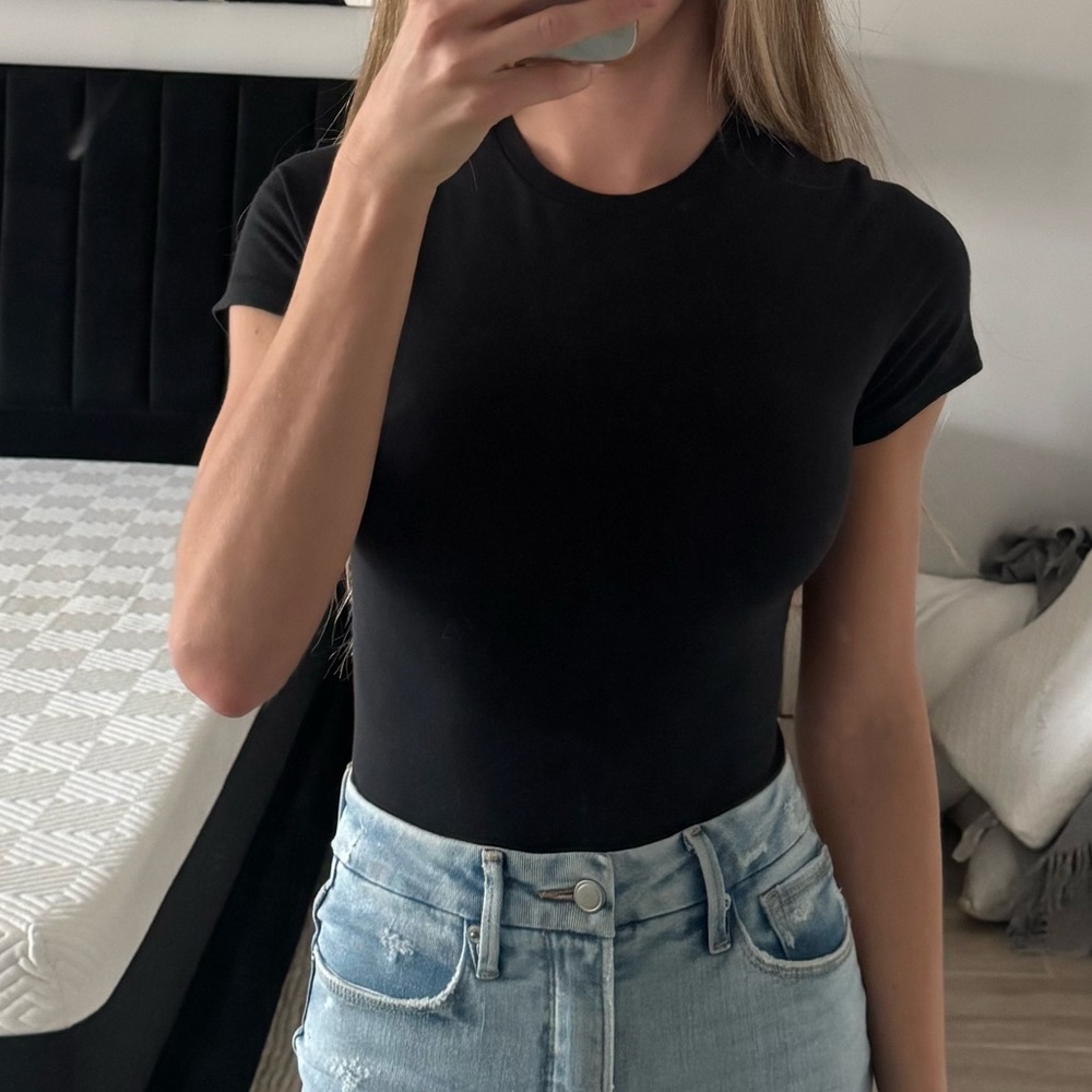 Skims bodysuit NEW